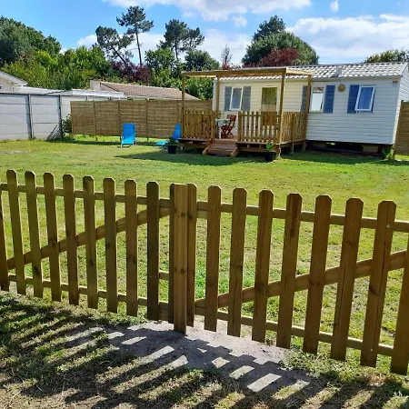 Mobil-home Sur Terrain Privatif Jean-mi Et Flo Horská chata