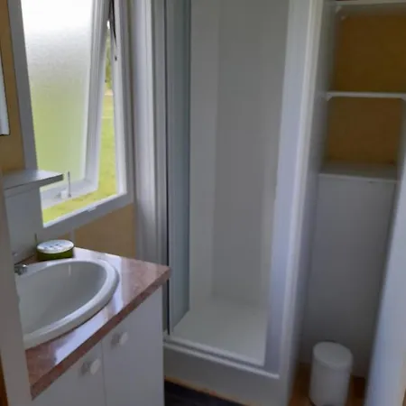 Mobil-home Sur Terrain Privatif Jean-mi Et Flo Horská chata *
